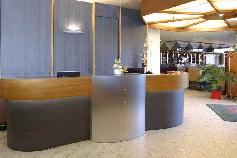Hotel Le Berry Saint-Nazaire Luaran gambar