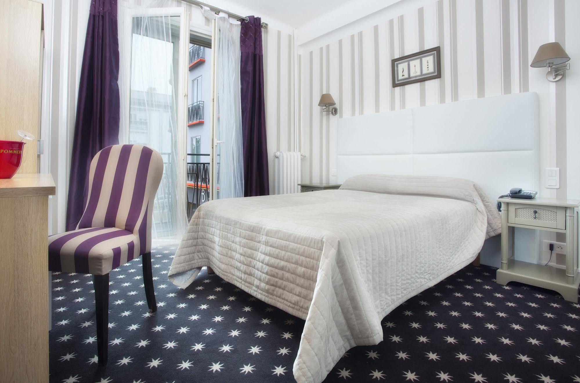 Hotel Le Berry Saint-Nazaire Luaran gambar